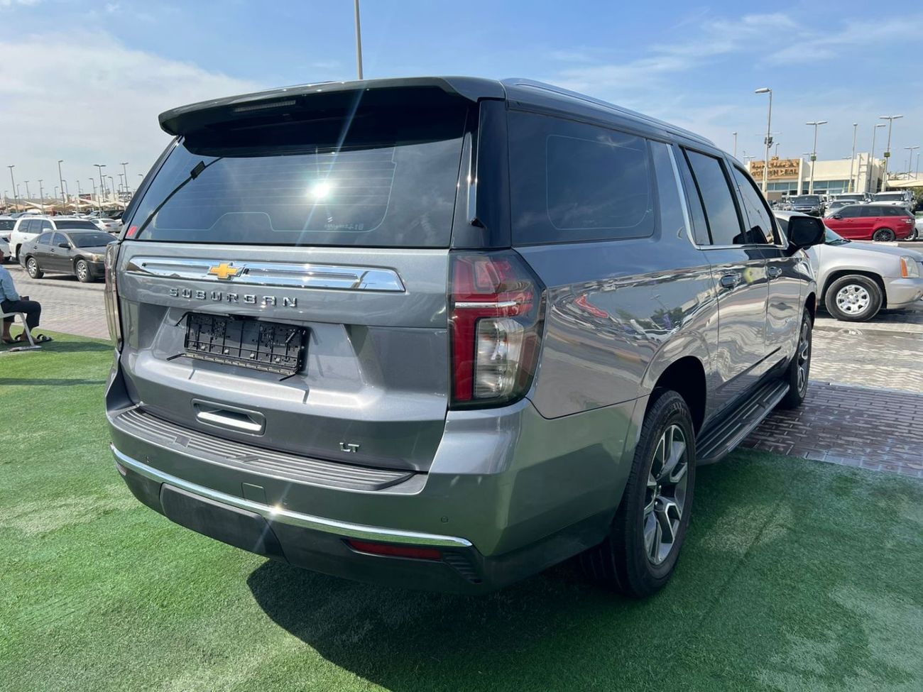 Chevrolet Suburban CHEVROLET SUBURBAN 2021 LT 5.3L RWD / V8