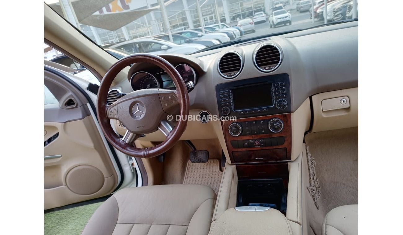 مرسيدس بنز ML 350 خليجى موديل 2006 رقم واحد فتحة جلد مثبت سرعة تحكم رنجات حساسات بحالة ممتازة