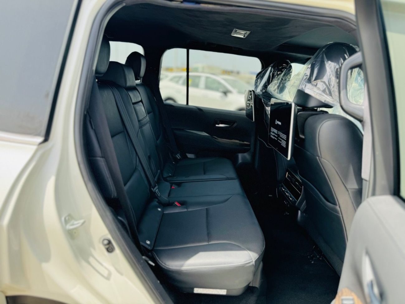 تويوتا لاند كروزر TOYOTA LAND CRUISER VXR TWIN-TURBO RIGHT HAND DRIVE DIESEL