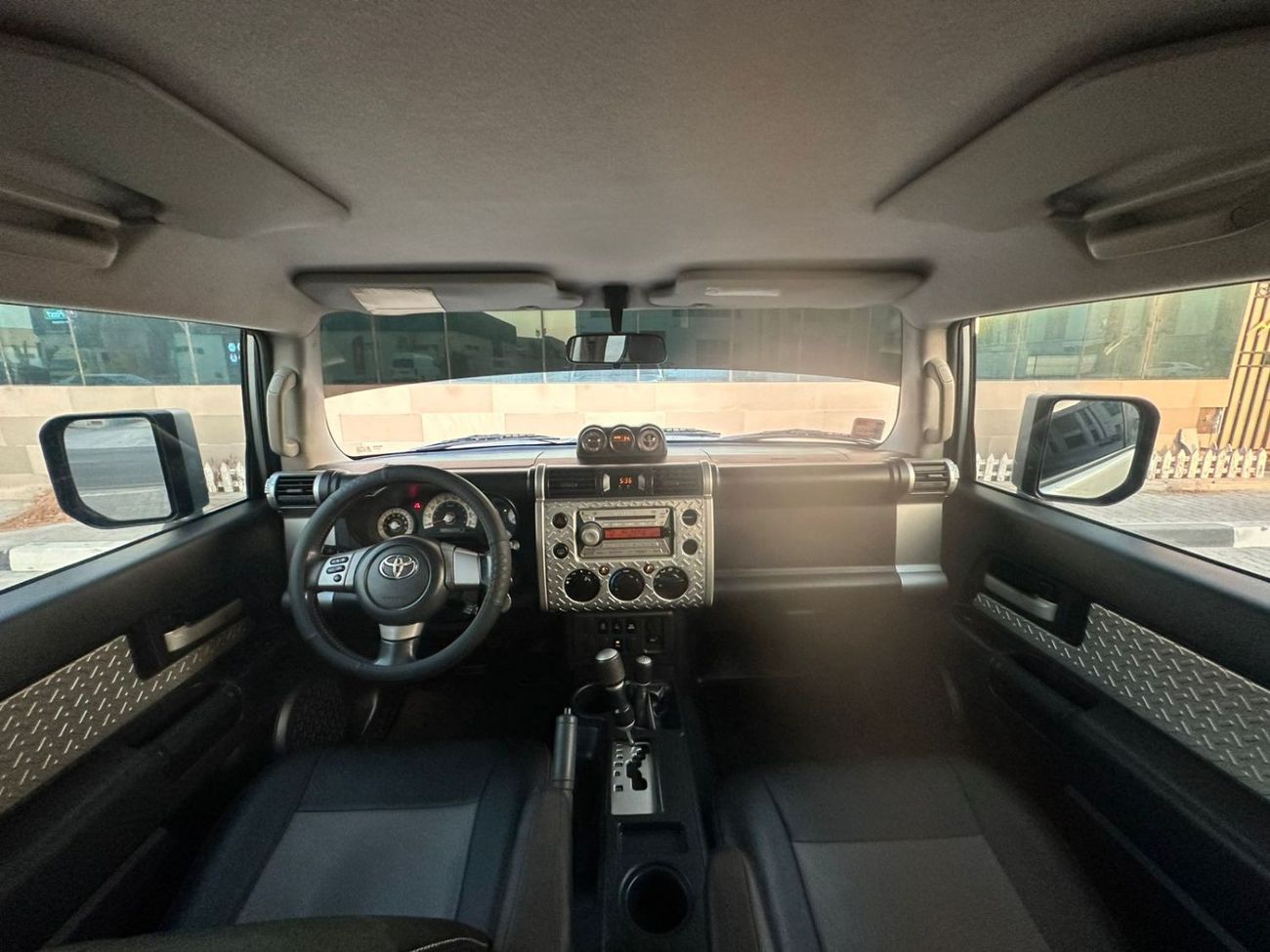 Toyota FJ Cruiser خليجي