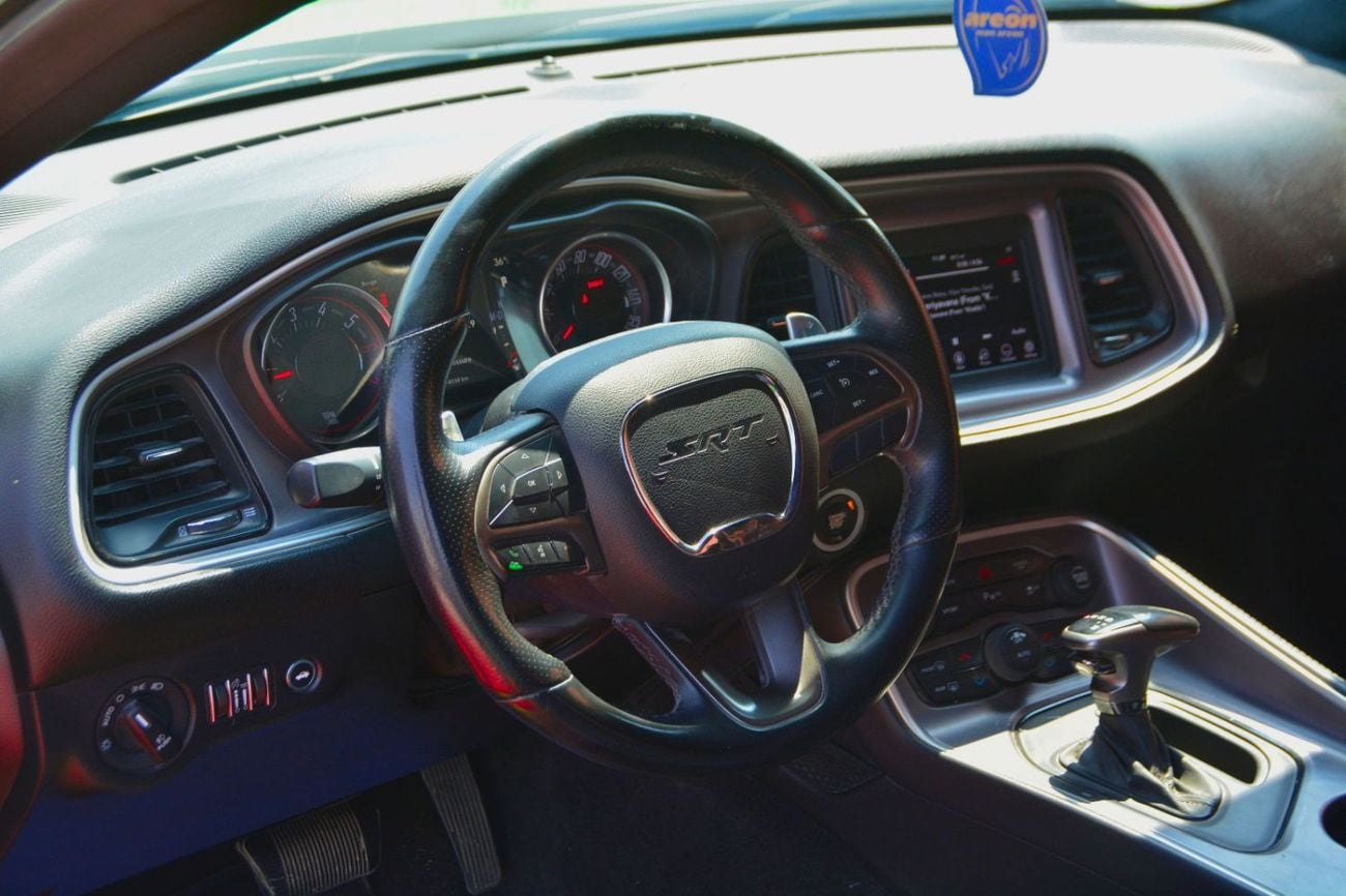 Dodge Challenger SXT