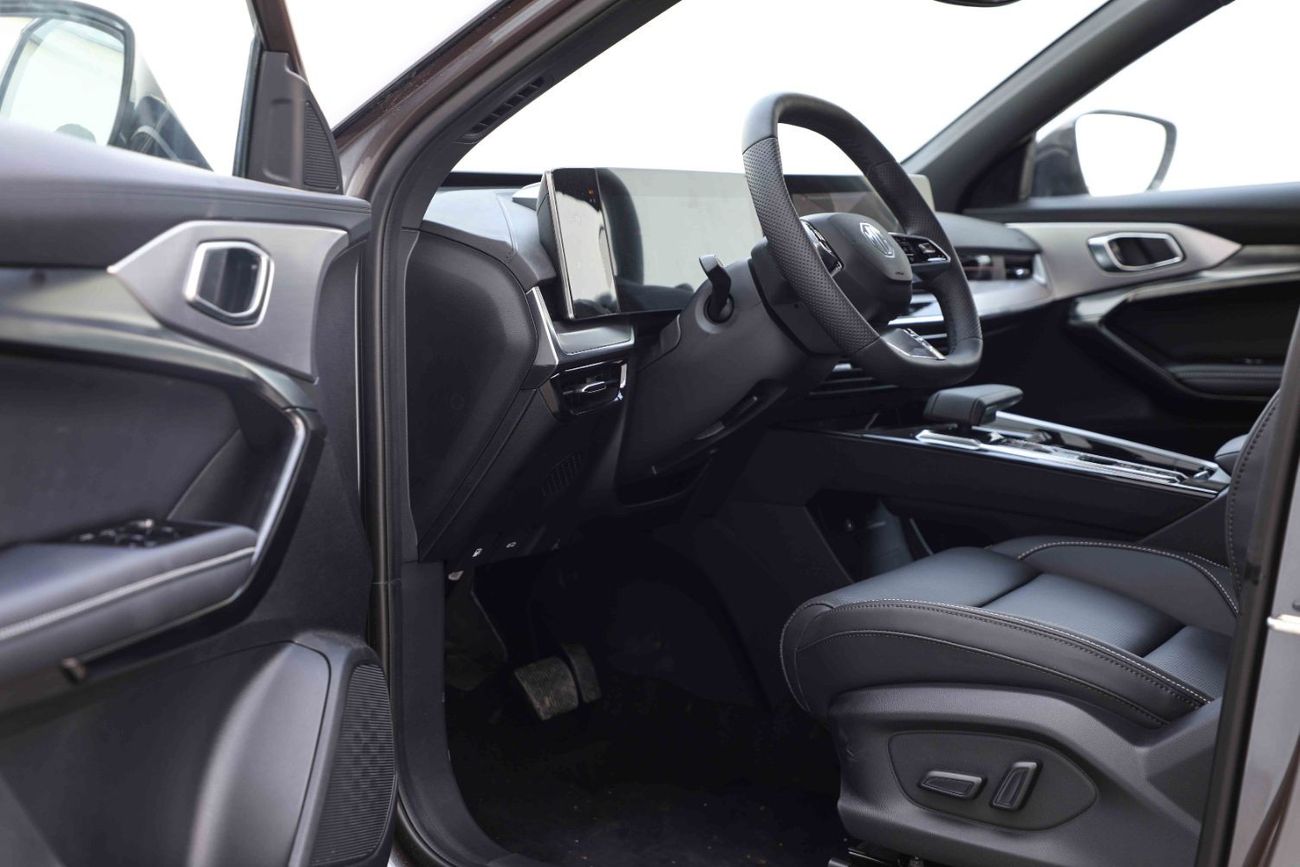 أم جي 1 2024 MG1 1.5 CVT LUXURY - رمادي أسود مزدوج طن من الداخل Black teche | تصدير فقط