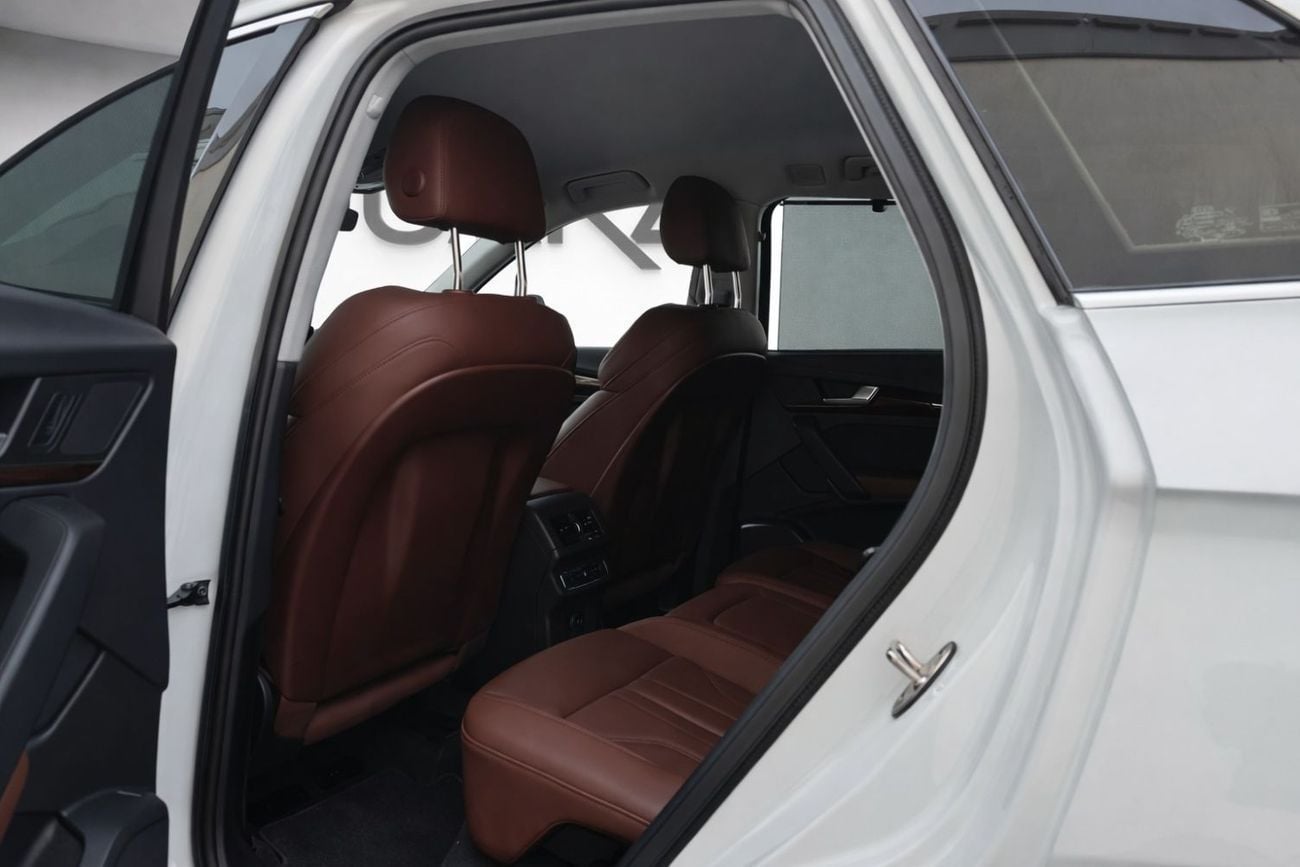 Audi Q5 45 TFSI Quattro 2.0L  l AED 1,567 P.M l 0% Down Payment l Quattro l 1 Year Warranty