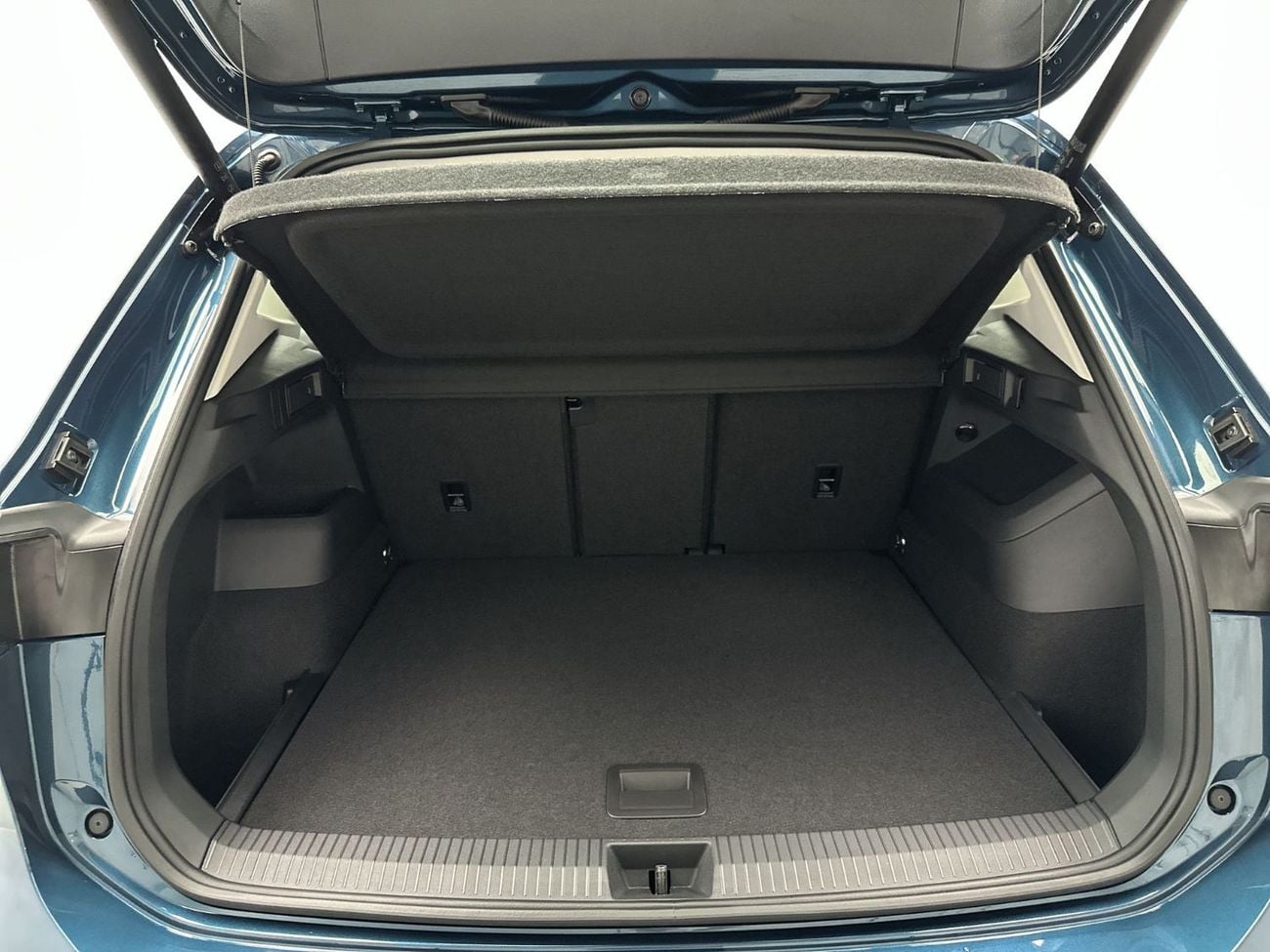 فولكس واجن تيجوان Life 1.4L + (REF#13175) / 23,100 AED SAVINGS from New Car