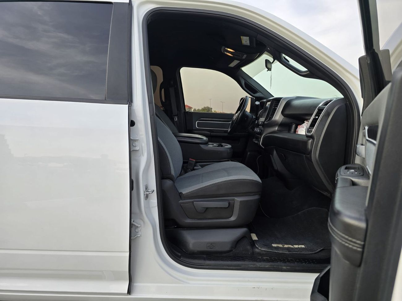 Dodge Ram Van 2500 heavy duty turbo diesel bighorn 6.7L