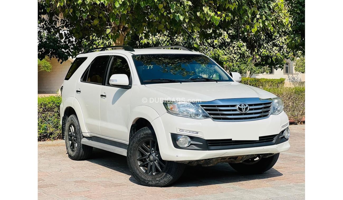 Toyota Fortuner GXR 1270 P.M FORTUNER 4.0 ll ORIGINAL PAINT ll 0% DP ll GCC ll WELL MAINTAINED