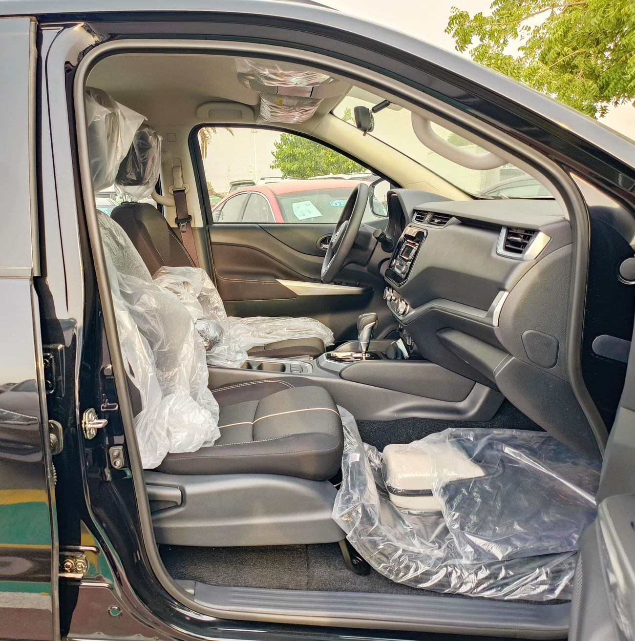 نيسان إكستيرا SE, 2.5L V4 , PETROL, A/T, PUSH START, 7SEATS, 4WD (CODE # 67775)