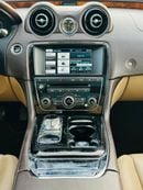 Jaguar XJ AED 980 PM | JAGUAR XJL  LUXURY | FULL AGENCY MAINTAINED | GCC SPECS | FIRST OWNER