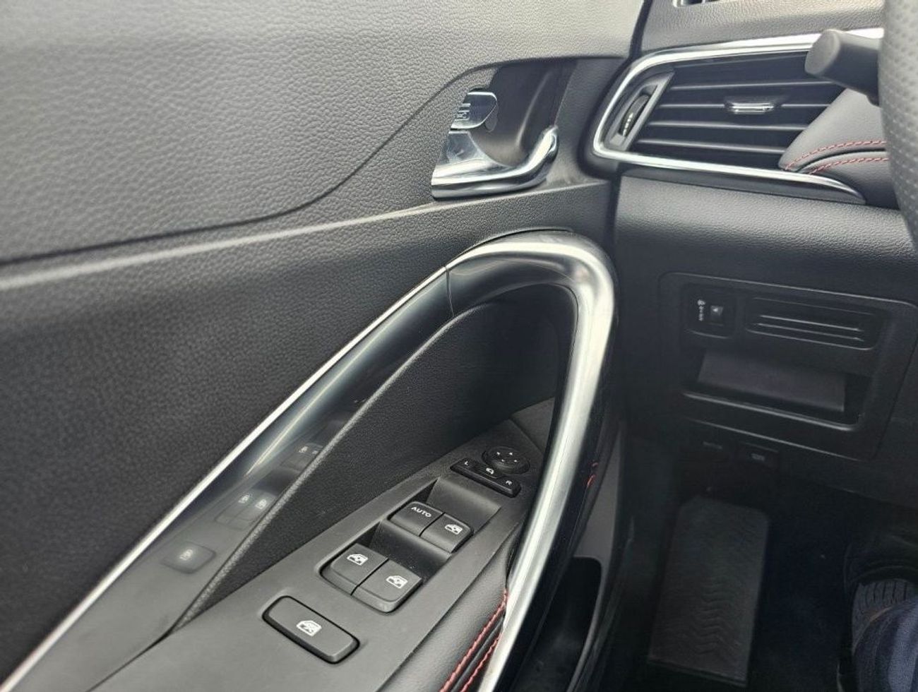 شيفروليه جروف Chevrolet Groove Premier 1.5L Petrol 2024 Model Year Color Grey