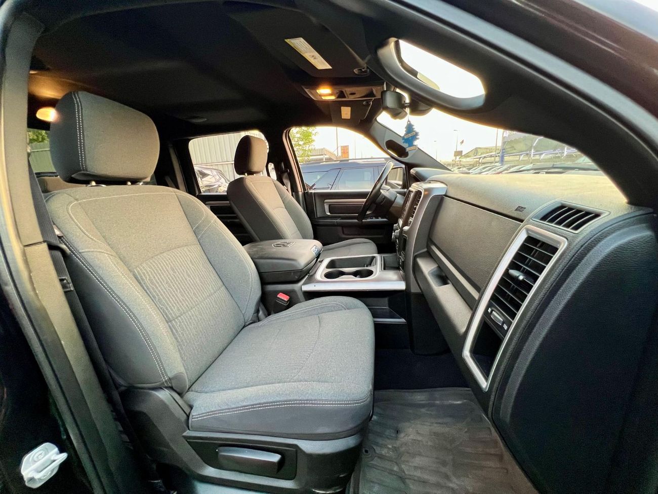 دودج رام فان Ram classic v6 warranty one bank financie available