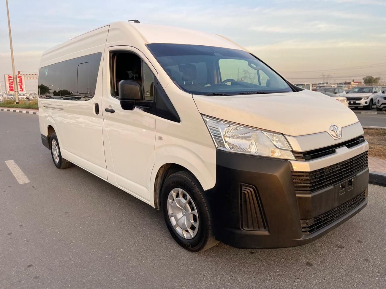 Toyota Hiace Commuter 3.5L M/T