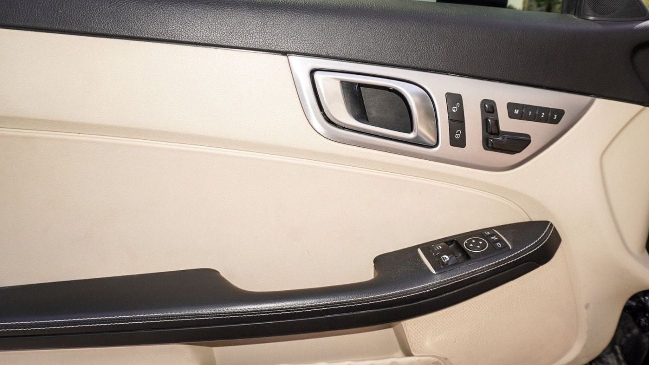 Mercedes-Benz SLK 200 Std 1.8L