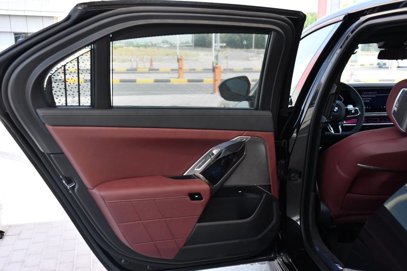 BMW 735 BMW 735i M KIT 2024 GCC FULL