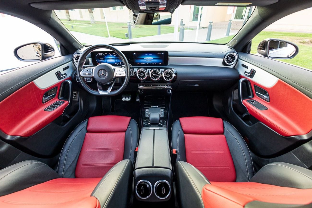 Mercedes Benz CLA250 4MATIC Mercedes-Benz CLA 250 2023 GCC | | Agency Warranty | Service Contract
