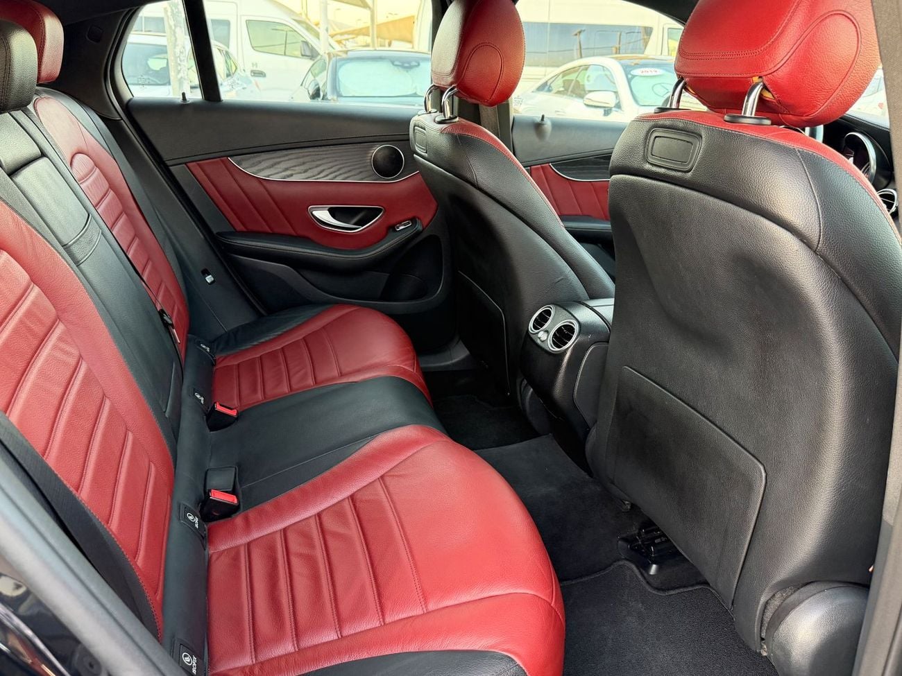 Mercedes Benz GLC250 AMG