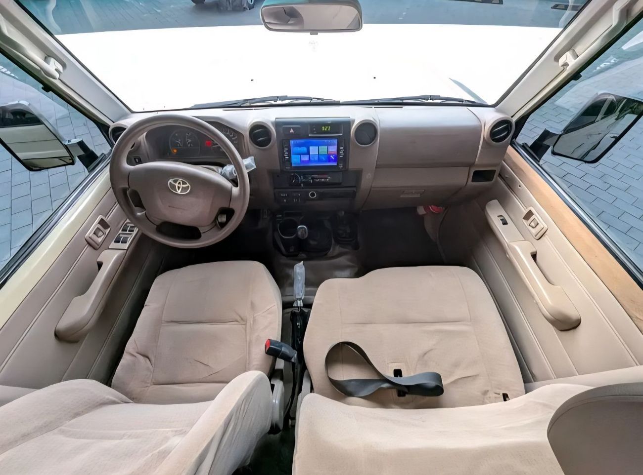 تويوتا لاند كروزر بيك آب LHD Standard Double Cabin 4.5L V8 1VD-FTV Diesel Engine 4WD Manual Gear 5 Seats 4 Doors