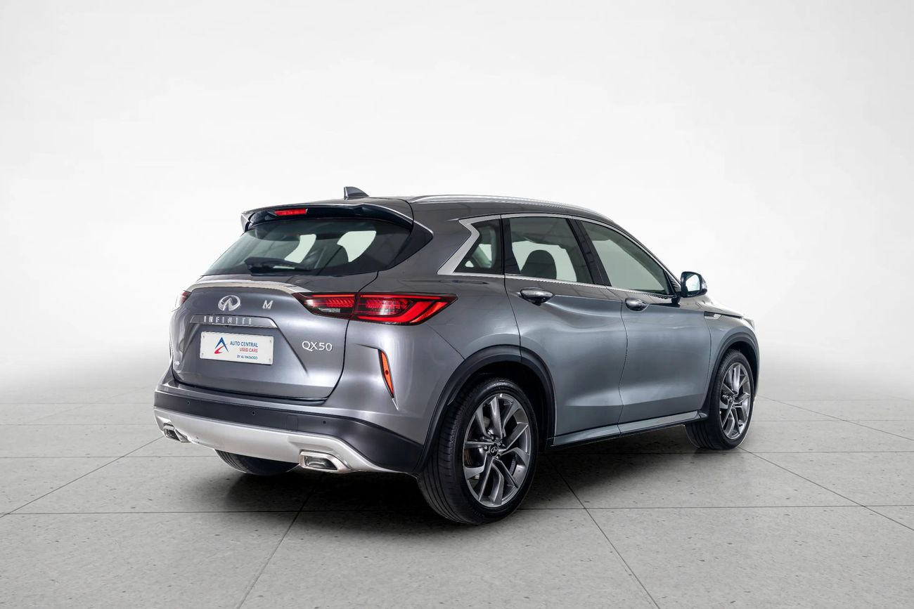 إنفينيتي QX50 LUXE 2.0