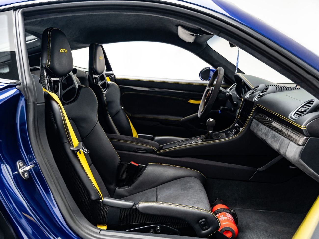 بورش كايمان 718 GT4 4.0L (414 HP) M/T