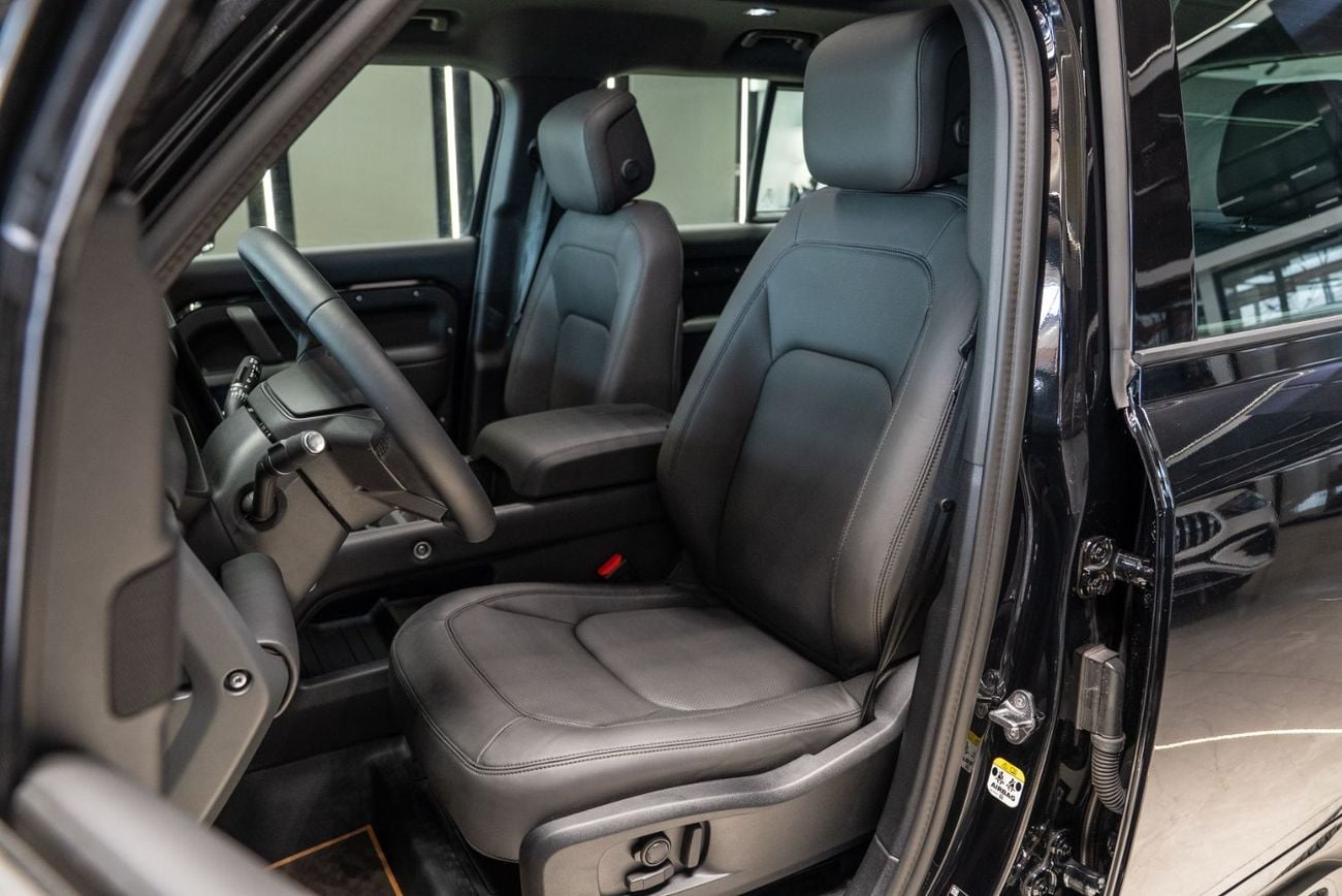 لاند روفر ديفندر 110 HSE P400