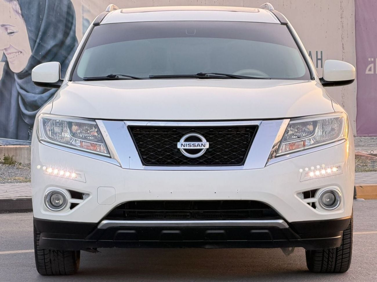 Nissan Pathfinder GCC spec, full options, panoramic sunroof