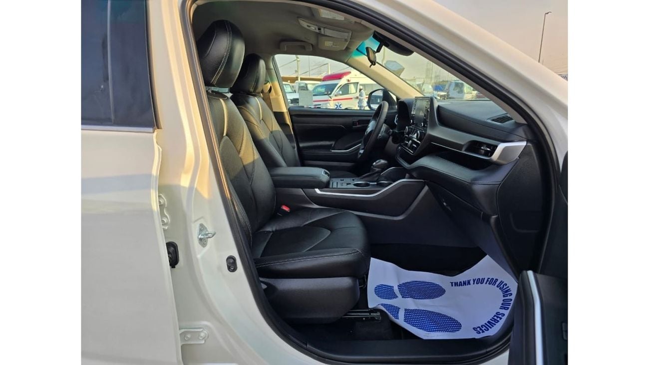 Toyota Highlander Toyota Highlander Left Hand Drive Year: 2021  LE -Push Button Start,  Power Seat, Power Windows, Eng