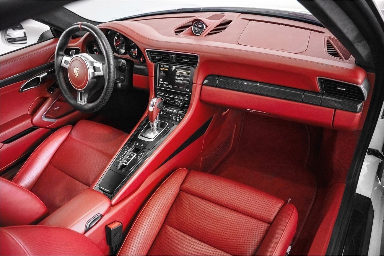 Porsche 911 Turbo 3.8L (520 HP) Coupe