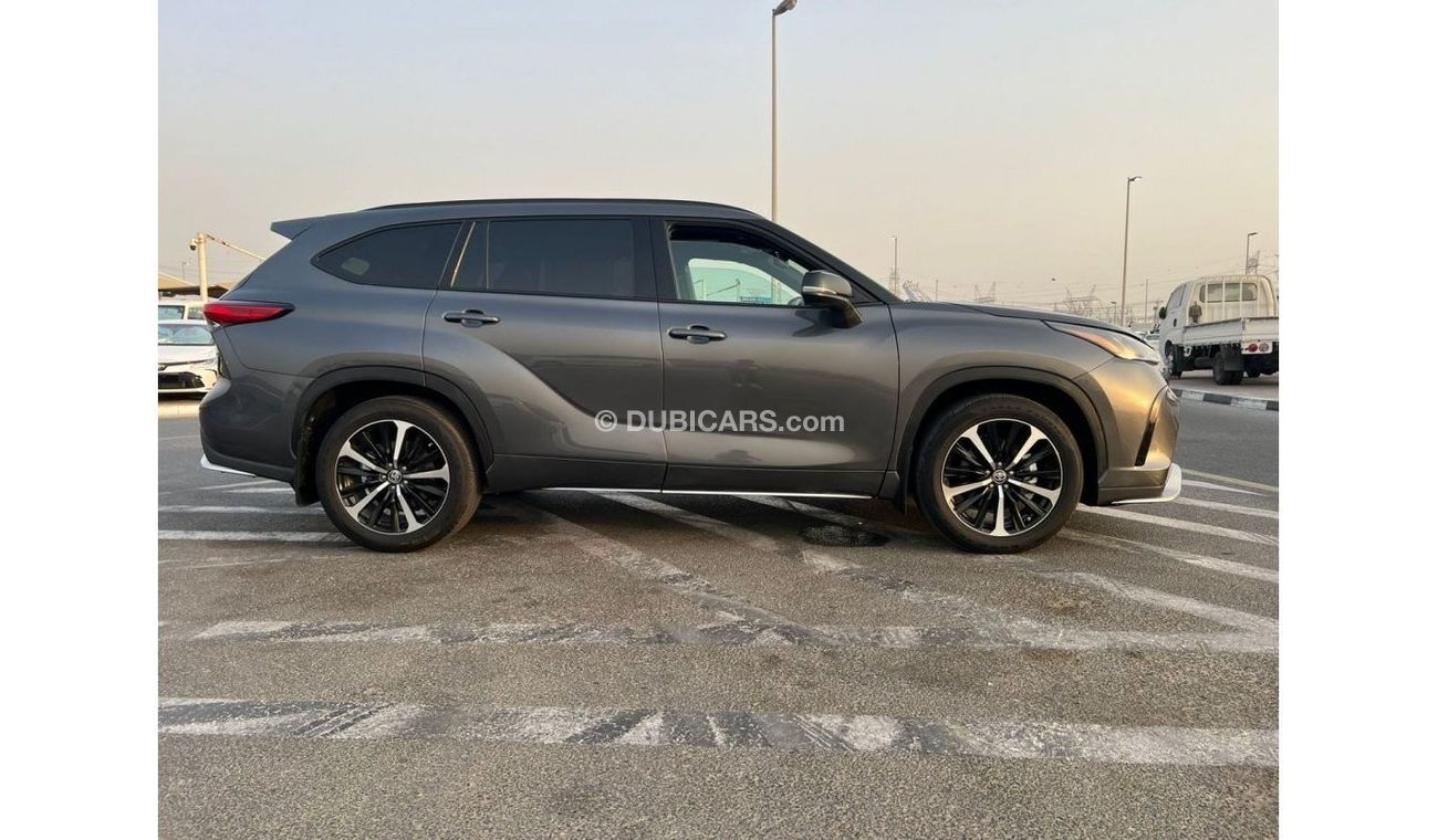 Toyota Highlander 2021 TOYOTA HIGHLANDER XSE  3.5L V6 / EXPORT ONLY