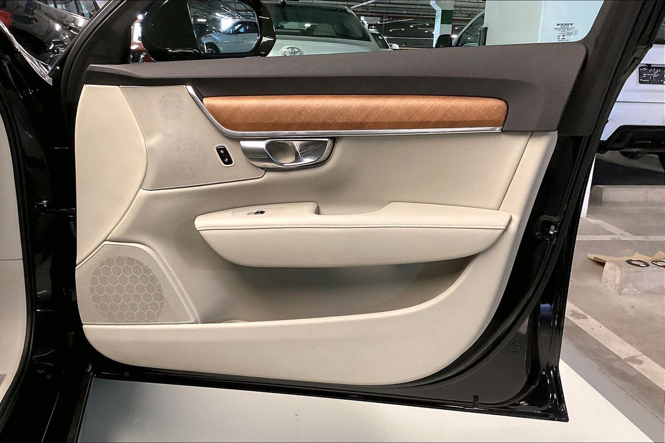 Volvo S90 B5 Momentum | Guaranteed Warranty | 0 Down Payment