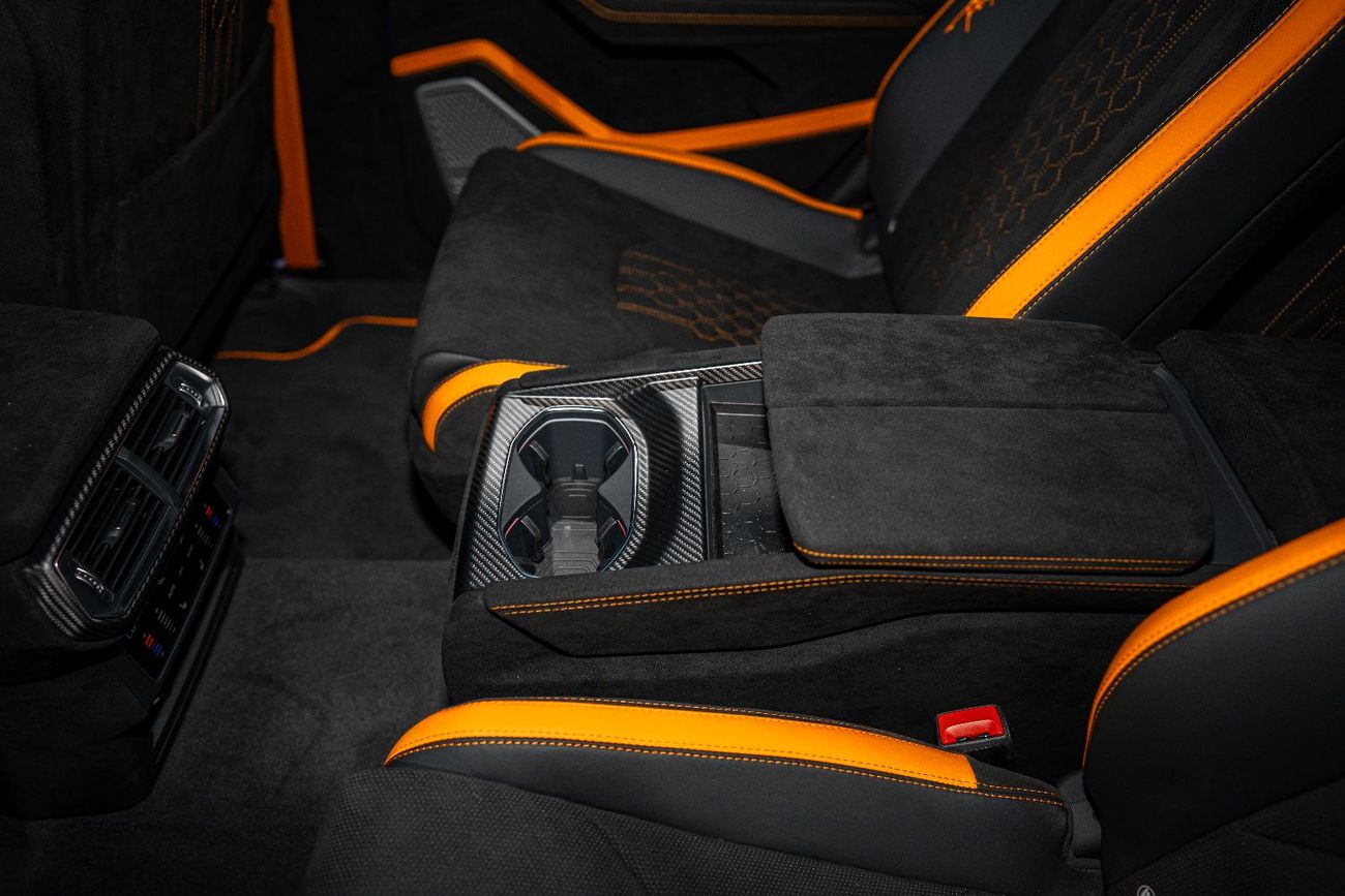 لامبورغيني اوروس 4.0T V8 Performante URUS PERFORMANTE | FULL CARBON INT/EXT | EXTENDED PERFORMANTE TRIM | SUNSHINE PA