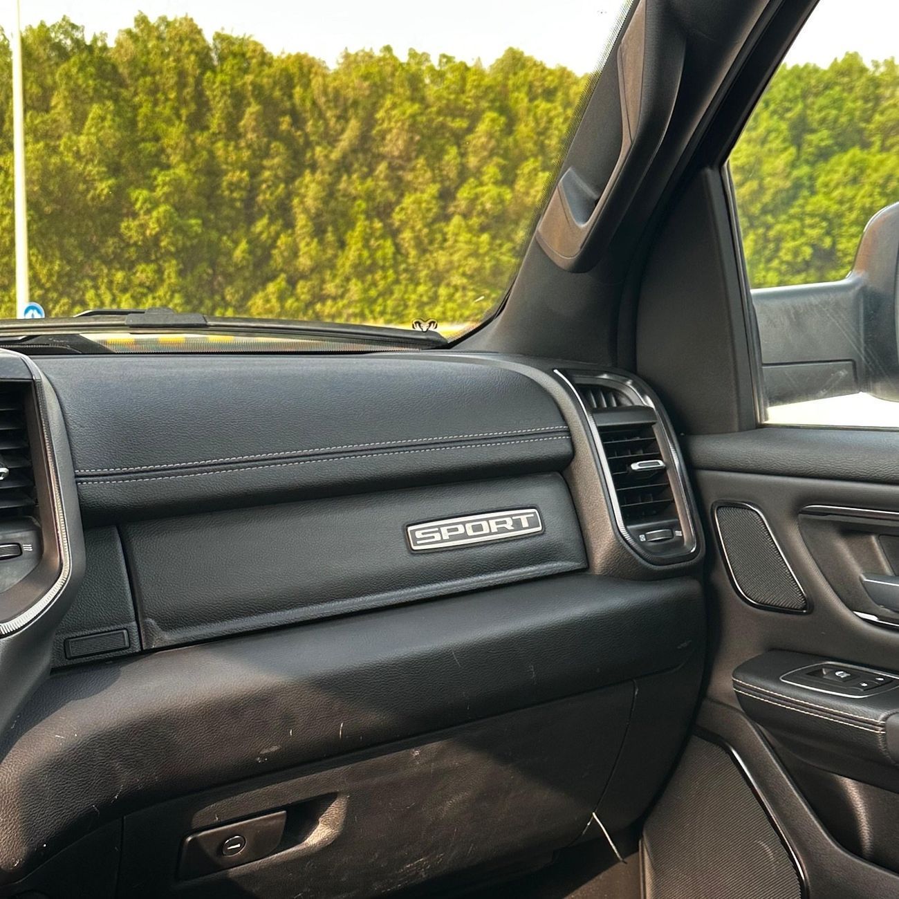 Dodge Ram Van 5.7 HEMI