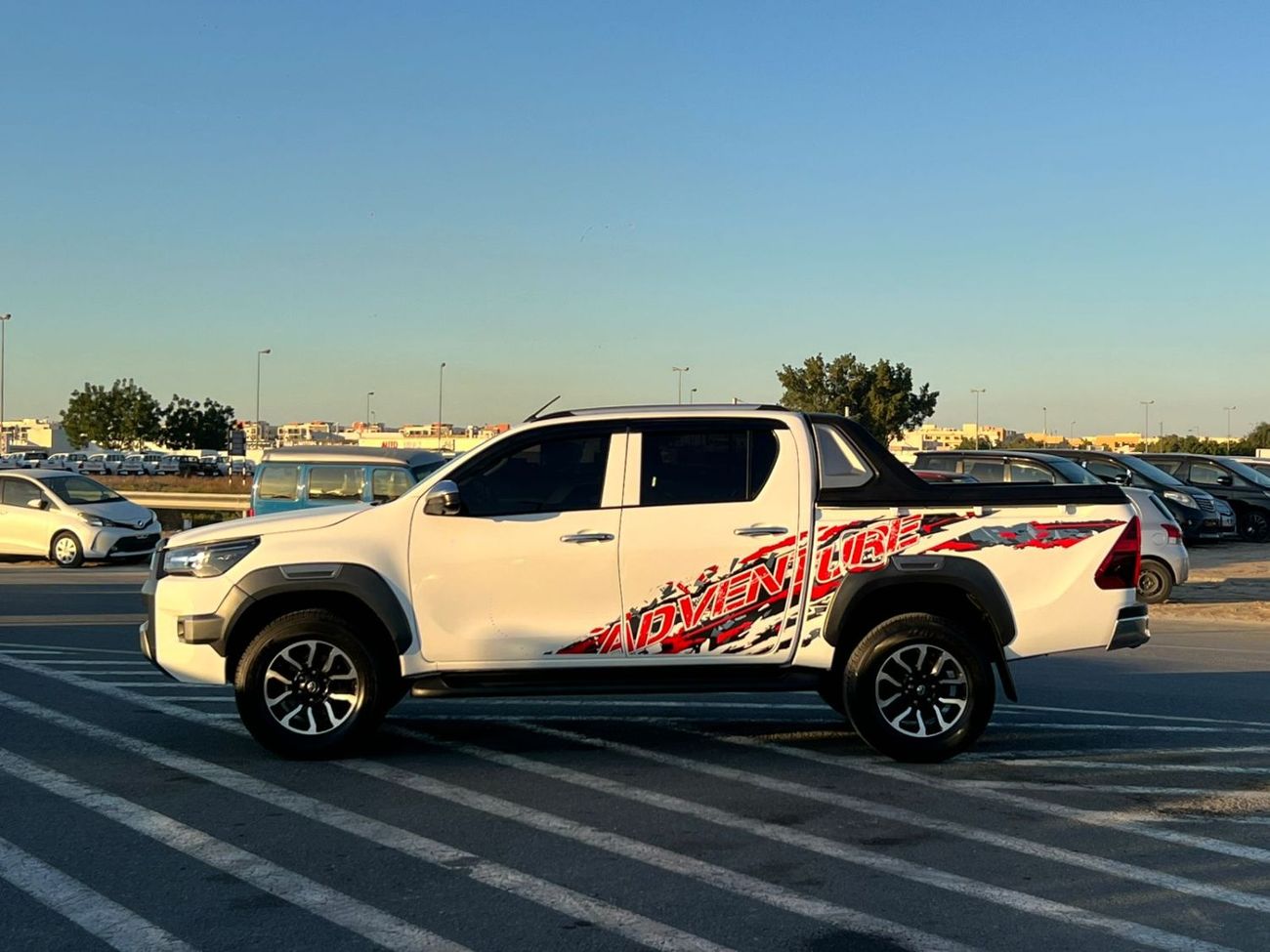 تويوتا هيلوكس 2019 Toyota Hilux GL Advanture Modified - 2.7L V4 - AWD 4x4- 360* CAM - Push Start - Patrol -