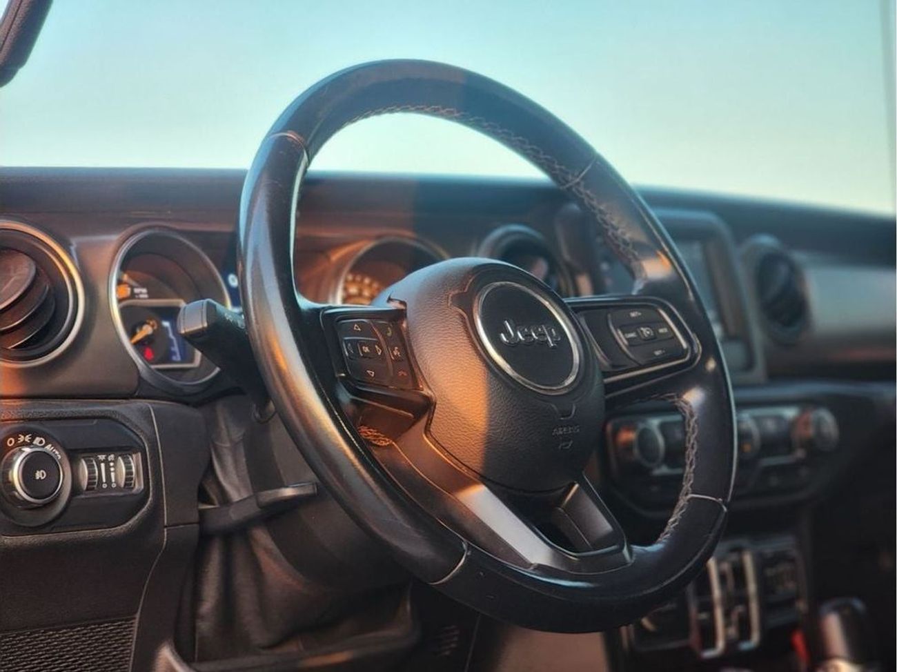 Jeep Wrangler Unlimited Sport 3.6L A/T