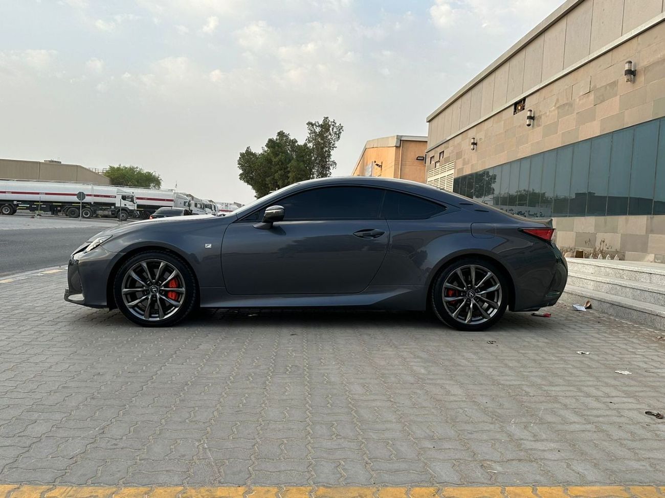 لكزس RC 350 F سبورت