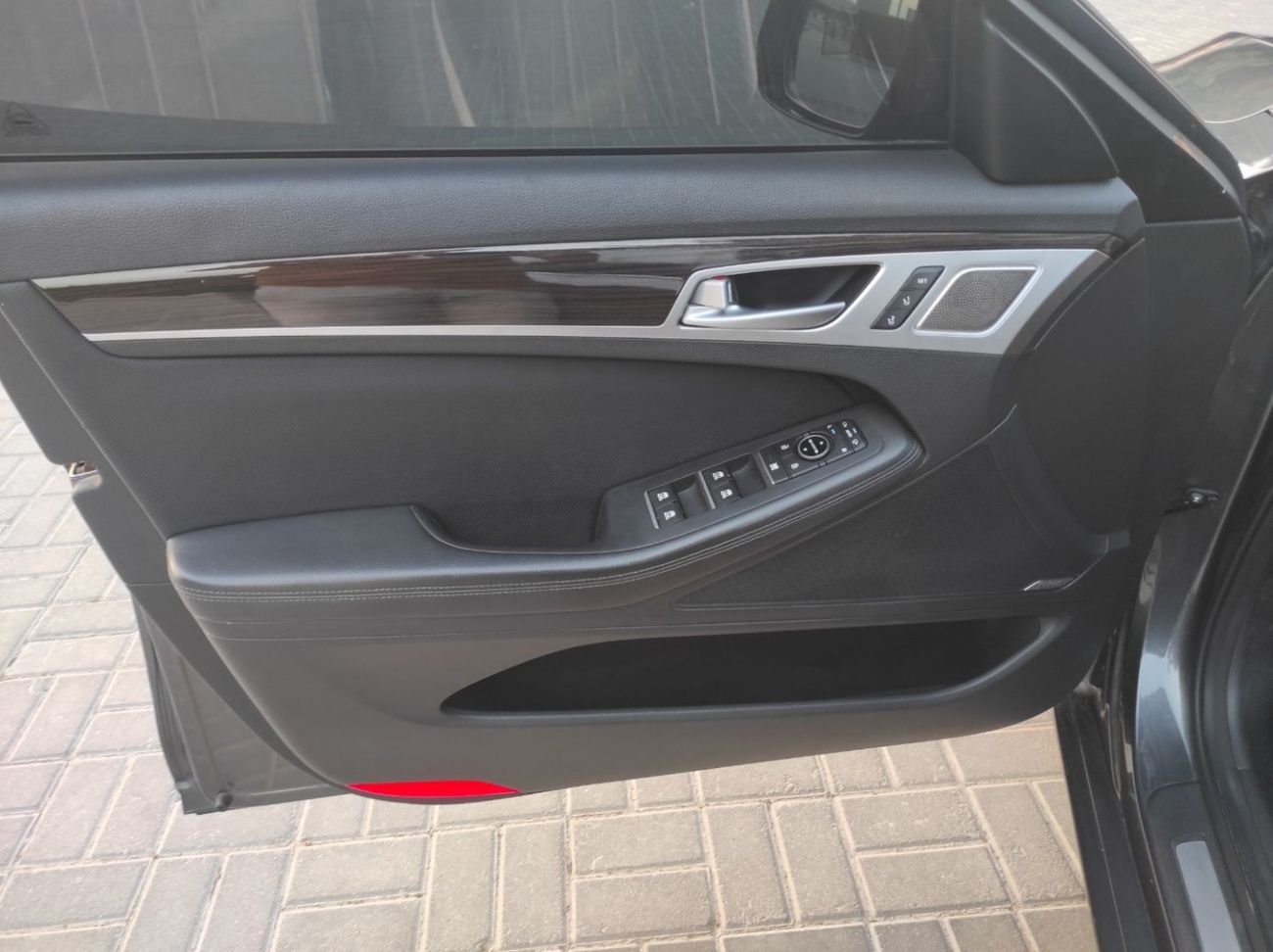 Genesis G80 Sport Royal 3.3L Genesis G80 2017 V6 3.3 full automatic