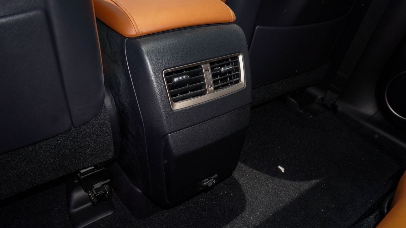 Lexus RX450h Premier 3.5L Hybrid DUBAI REGISTRATION - 2022 LEXUS RX450H – Power, Space Style for Every Journey!