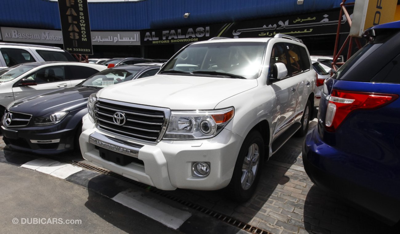 Toyota Land Cruiser GXR V6