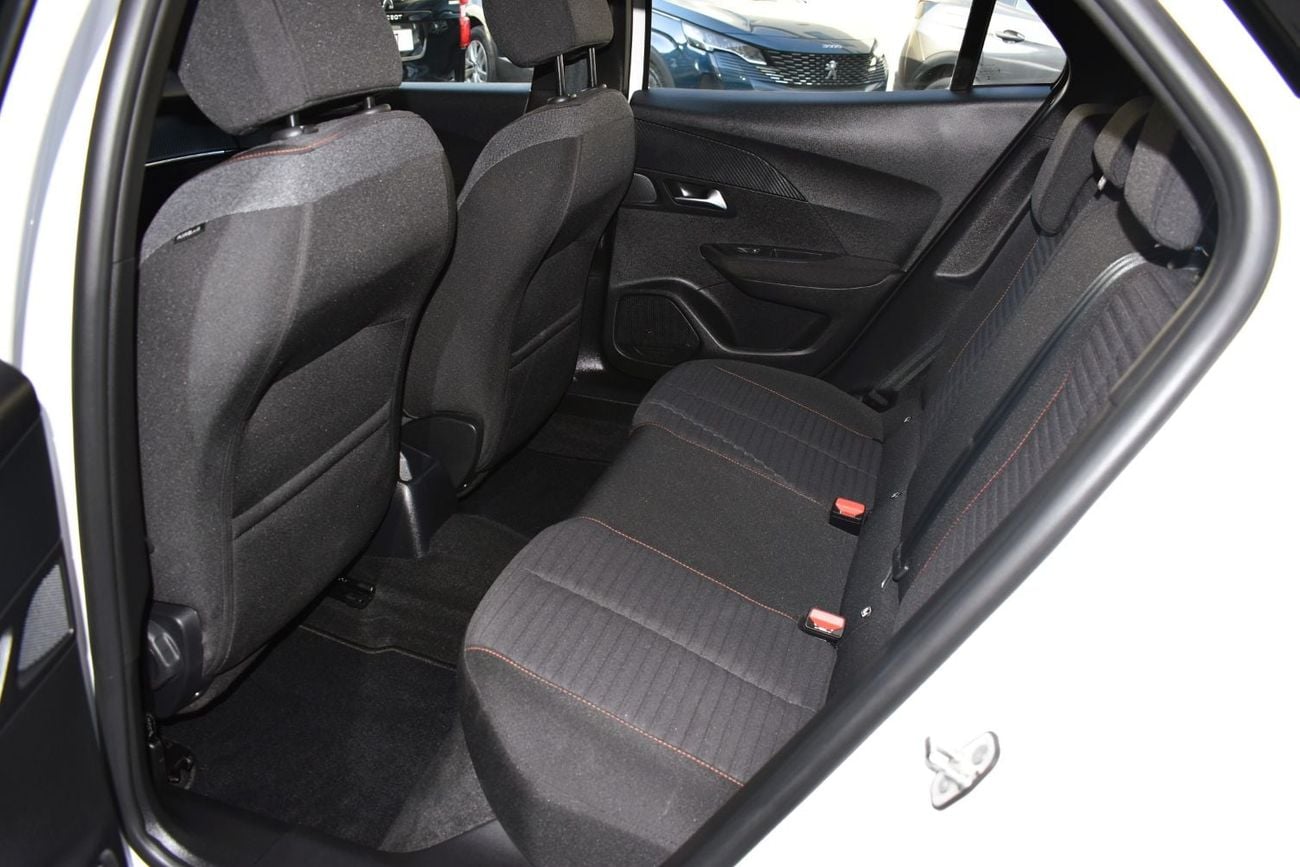 Peugeot 2008 ACTIVE PEUGEOT 2008 ACTIVE 1.2 TC AT 2023