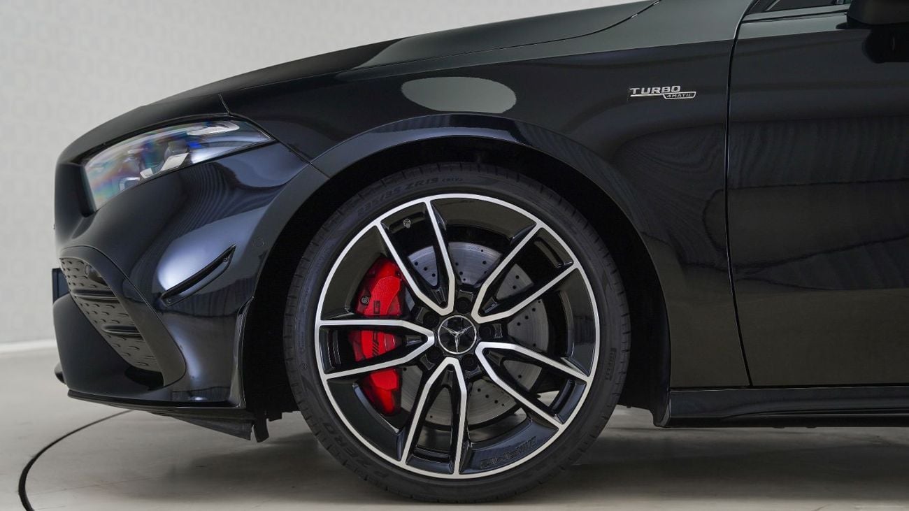 Mercedes Benz A35 AMG 4MATIC