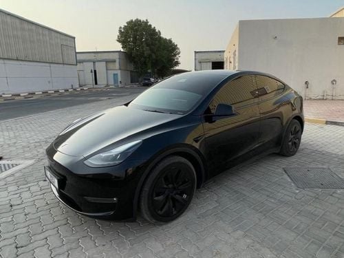 Tesla Model Y Long Range (AWD) Dual Motor in LEFT HAND DRIVE
