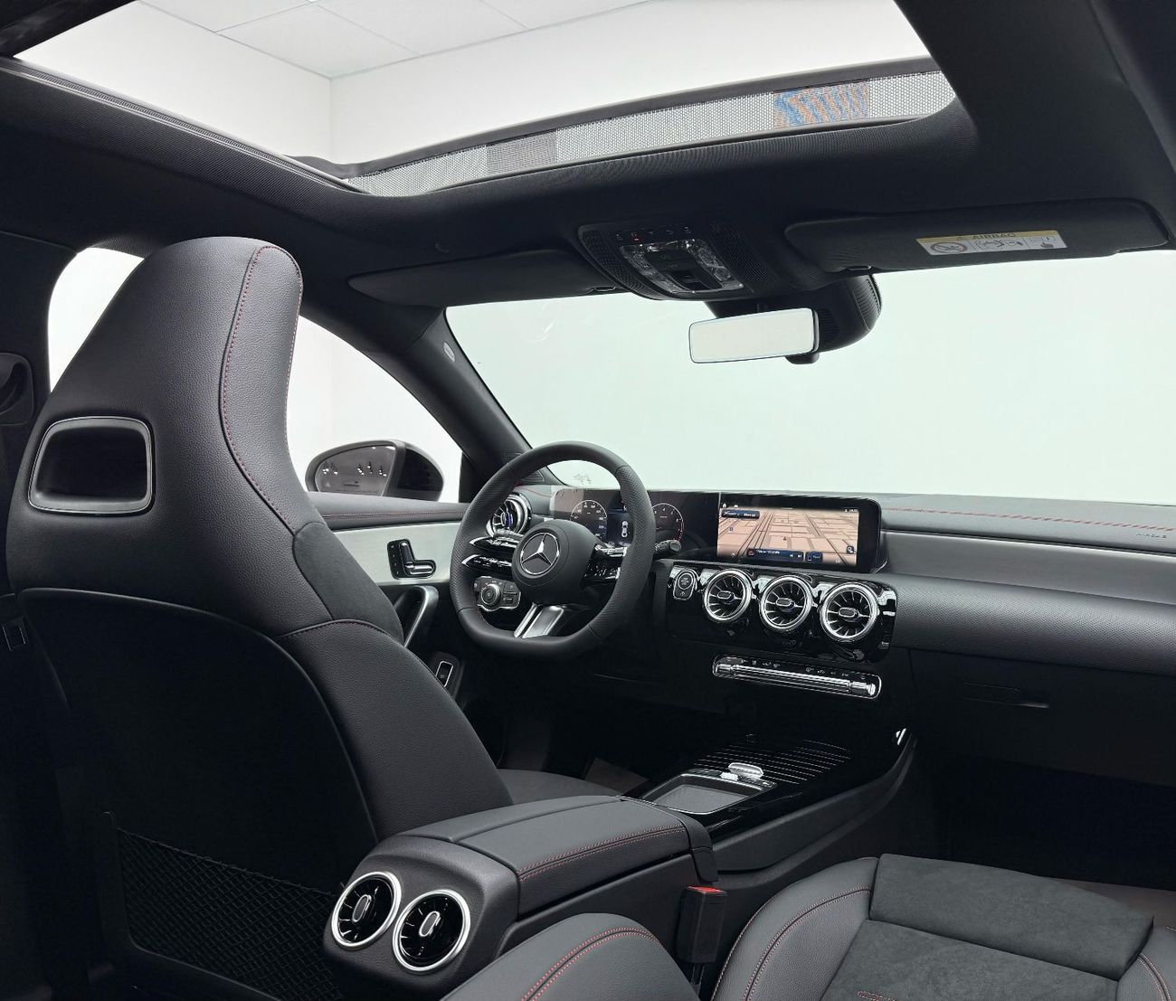 Mercedes-Benz CLA 200 Premium *Brand New* 2025 Mercedes Benz CLA 200 AMG Premium, Mercedes Warranty, Delivery Km, GCC