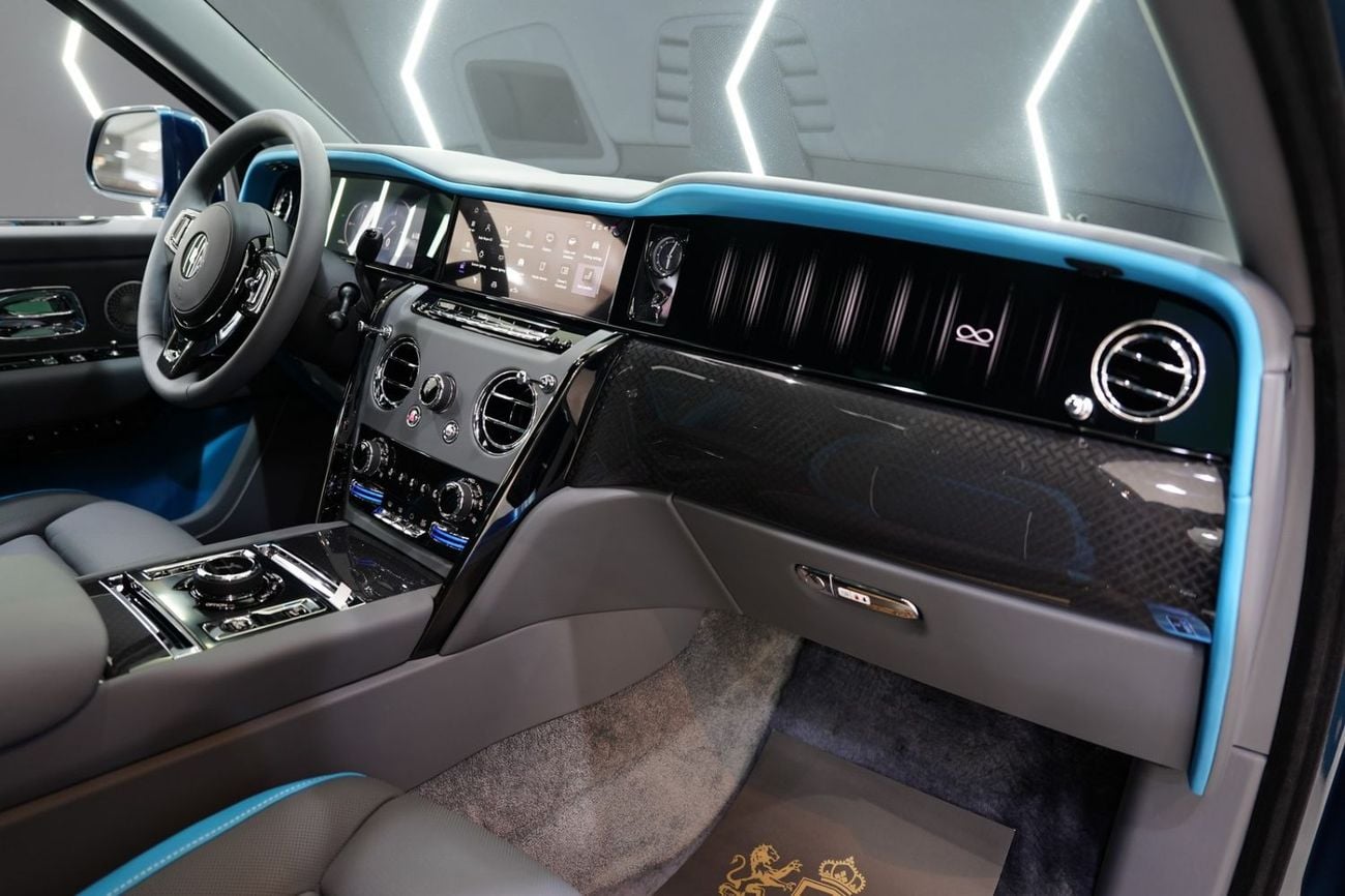 رولز رويس كولينان 2026 Cullinan Black Badge,BRAND NEW,Executive Seat w/ Entertainment,Bespoke Audio,Dealer Warr + Serv
