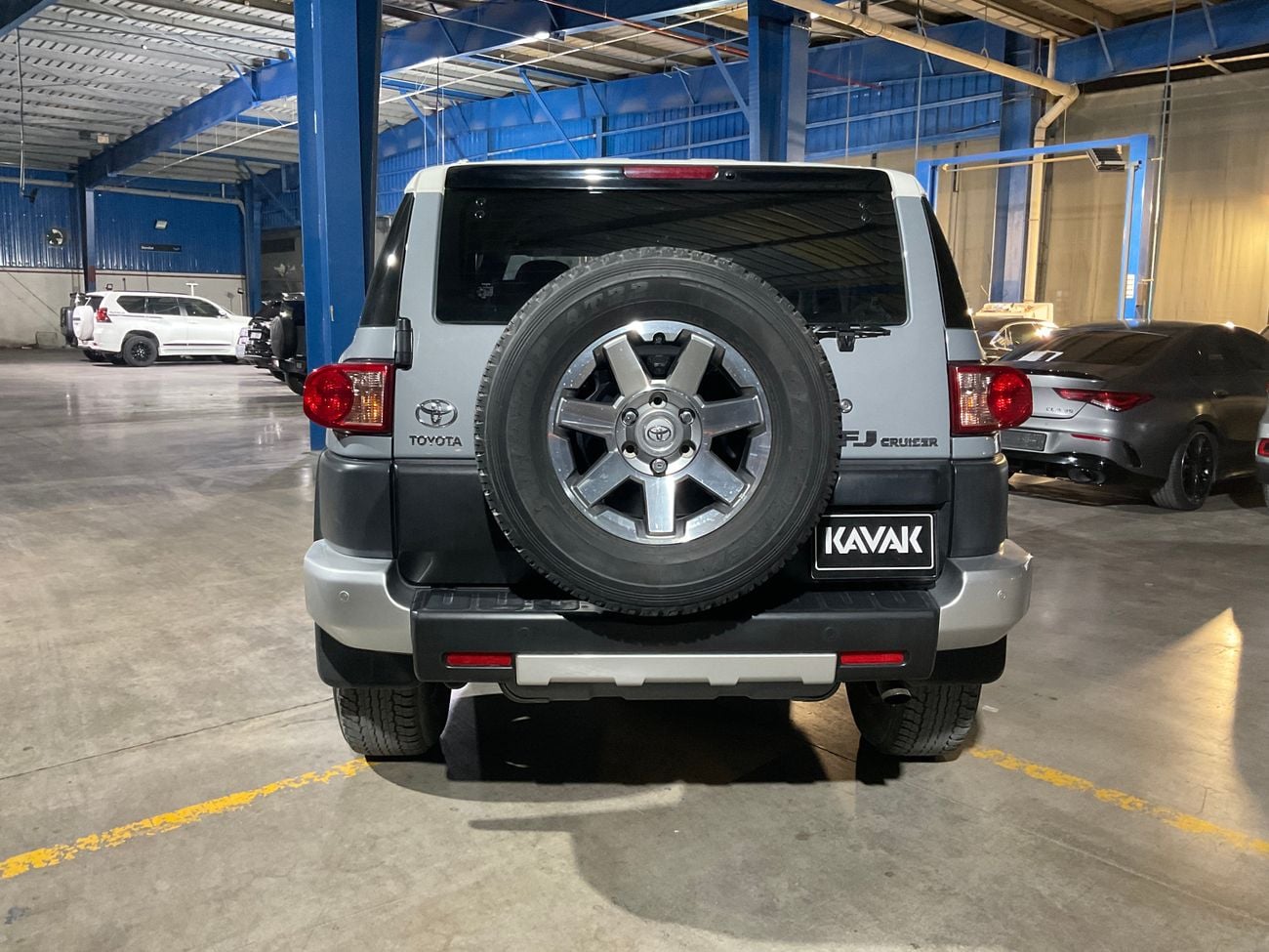 Toyota FJ Cruiser GXR 4.0L A/T GXR | Guaranteed Warranty | 0 Down Payment
