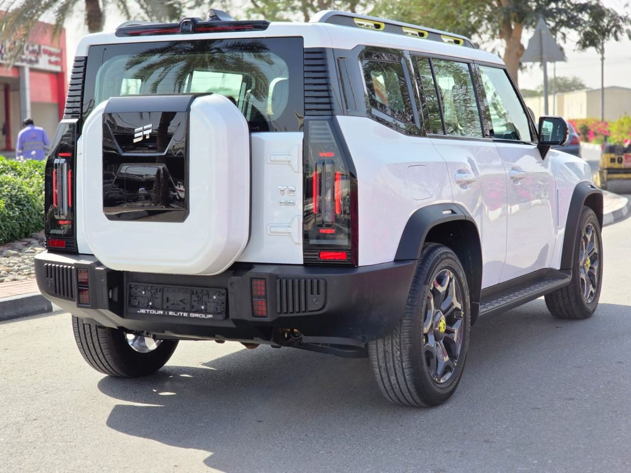 Jetour T2 i-DM 2025 GCC ELITE CARS 10 YEARS AGENCY WARRANTY & SERVICE CONTRACT IN MINT CONDITION