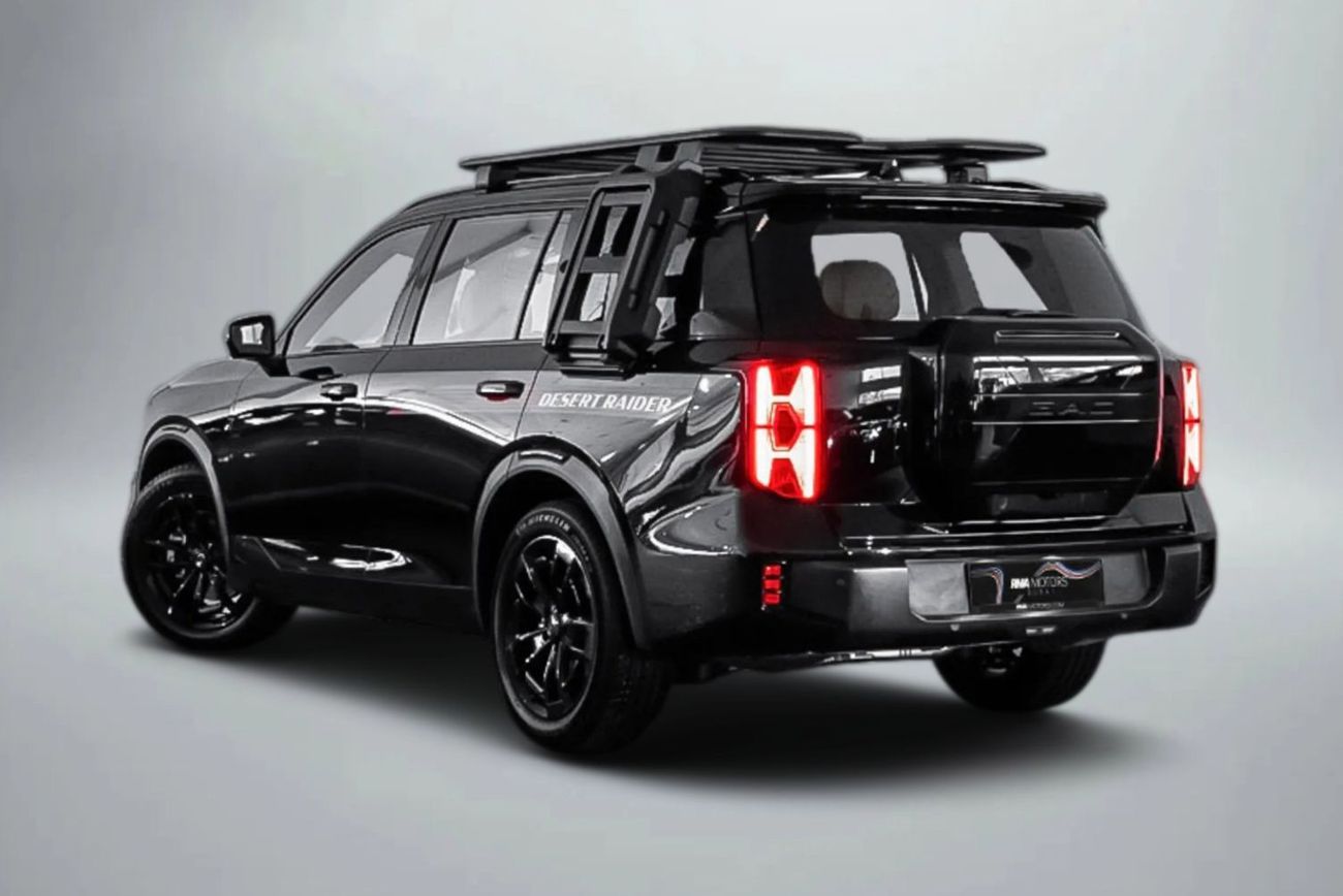 GAC GS8 Traveller Desert Raider