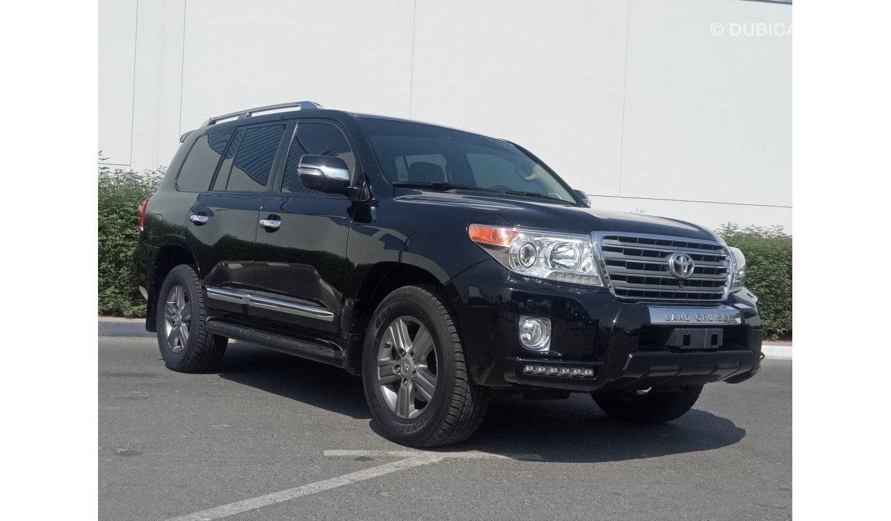 تويوتا لاند كروزر TOYOTA LANDCRUISER 2015 V8 VXR FUL OPTION .LOW KILOMETERS.FUL SERVICE HISTRY ONLY PAY 2453X60 MNTHLY