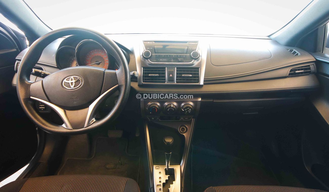 Toyota Yaris SE