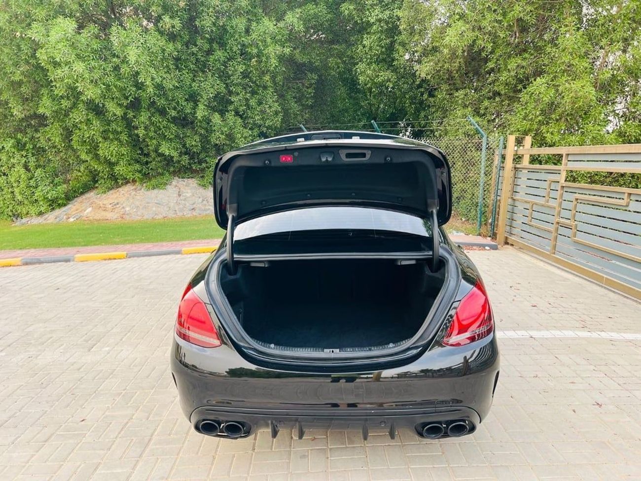 Mercedes-Benz C 43 AMG Mercedes-Benz C43 AMG - 2021 - Black ( USA )