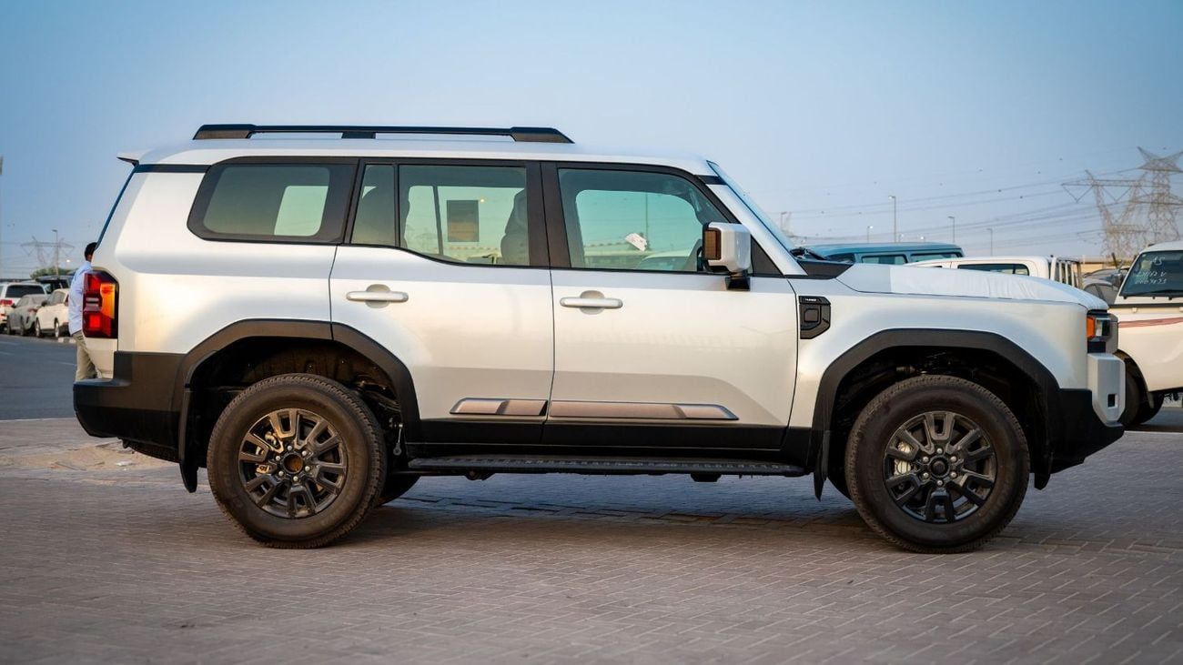 تويوتا برادو 2.8T DSL All Rounder . Four Wheel Drive , 7 Seats . 5 Door . Automatic