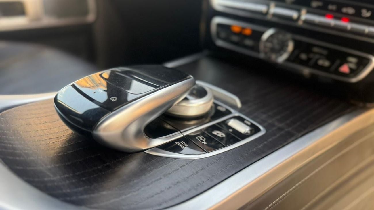 مرسيدس بنز G 63 AMG Mercedes Benz G63 RHD petrol engine top option