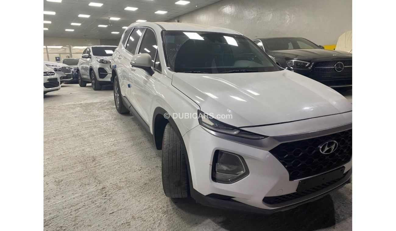 هيونداي سانتا في متوسط المواصفات